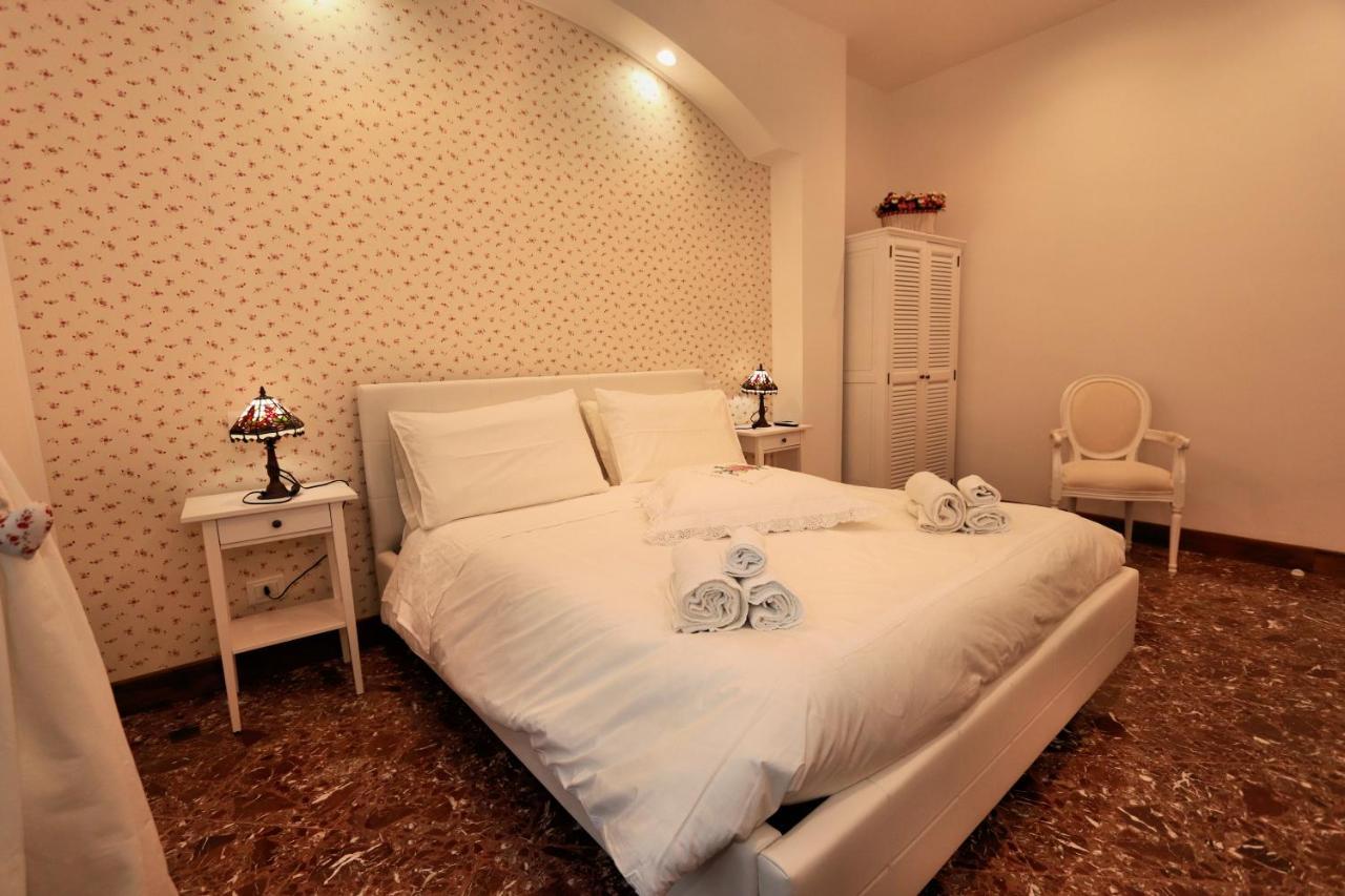 Casa Nina Deluxe Bed and Breakfast Salerno Esterno foto